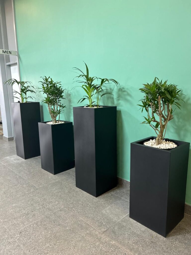 Grouping planters