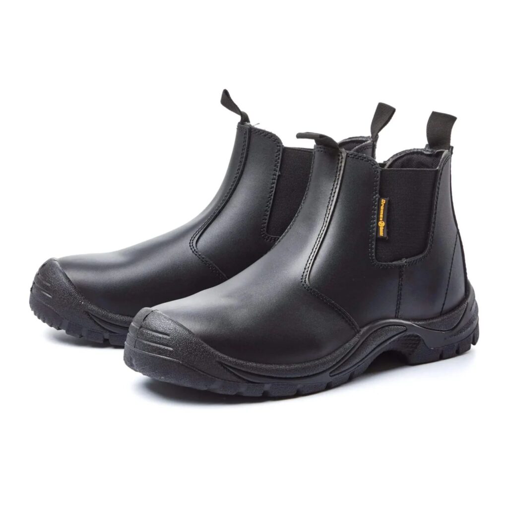 Safety boots